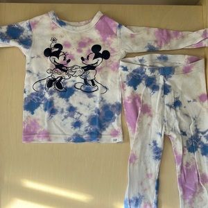 Gap Disney Mickey Mouse and Minnie Mouse pajamas 2T